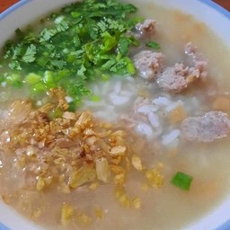 ข้าวต้มหมูสับ