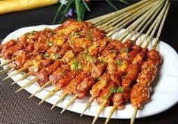 เนื้อวัวย่าง 3 ไม้ 1 ชุด 烤牛肉  (3支/1份)