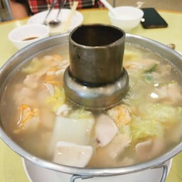 แกงจืดเกาเหลาหม้อไฟ (กลาง)