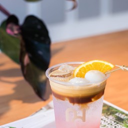 LYCHEE ESPRESSO TONIC