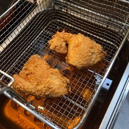 RED ไก่ทอด เอกชัย