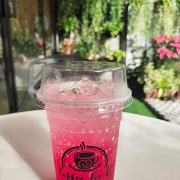 สตรอเบอร์รี่โซดา