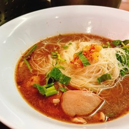 ก๋วยเตี๋ยว หมูตุ๋น