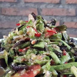 ส้มตำถั่วปูปลาร้า