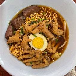 ก๋วยจั๊บขาไก่