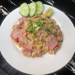 ข้าวผัดแฮม