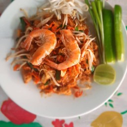 ร้านผัดไทยช่างกล