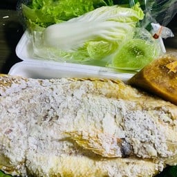 เมี่ยงปลาหมุน ซอยวัชระ ตรงข้ามปังแง๊ะรถส้ม