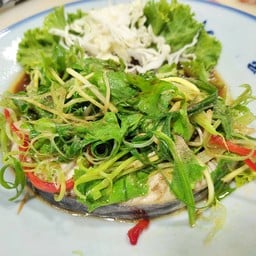 ปลาอินทรีย์นึ่งซีอิ๊ว