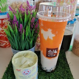 นมหมีลาวาชาไทยหนึบแก้วยีราฟ