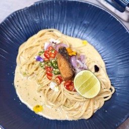 คาโบนาร่า ปลาเค็มมะนาวพริกสด