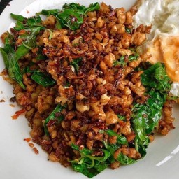 กะเพราไก่สับ (กับข้าว)