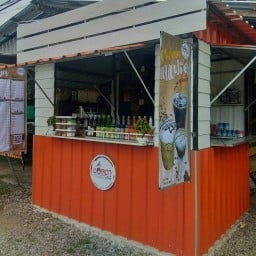 ธิชาสมูทตี้&กาแฟสด สี่แยกบ้านไร่