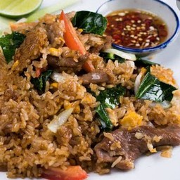 ข้าวผัด เนื้อวัว กล่องใหญ่