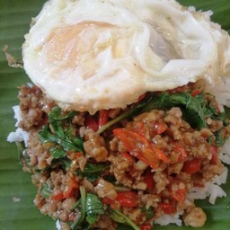 กะเพราหมูสับ