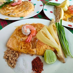 ผัดไทยโบราณ by.ยายโอ๋