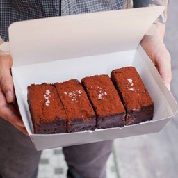 Brownie Box Delivery (4 pieces)