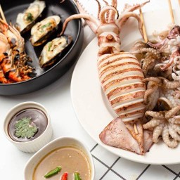 ยกหมึกมาย่าง (หมึกย่าง) ม.นเรศวร