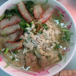 บะหมี่เกี๊ยว+ปู+หมูแดง น้ำ(ธรรมดา)
