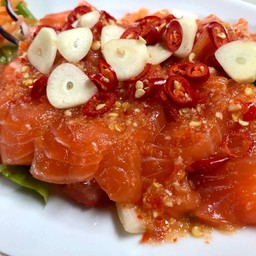 ยำแซลม่อน