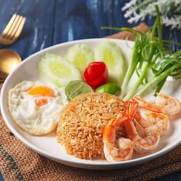 ข้าวผัดมันกุ้งไข่ดาว