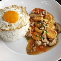 เต้าหู้ทรงเครื่องไข่ดาว