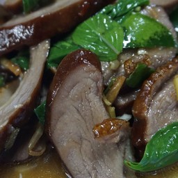 อกเป็ดรมควัน