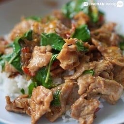 ข้าวกะเพราหมูหมัก