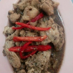 ไก่ผัดพริกไทยดำ