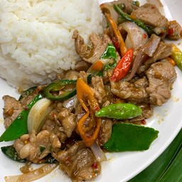 ข้าวราดผัดกะปิ