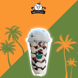 มะพร้าวนมสดราดช็อกโกแลตเย็น ขนาด 16 ออนซ์