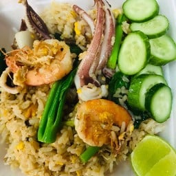 ข้าวผัดทะเล
