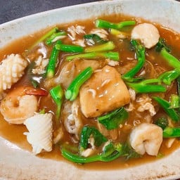 ก๋วยเตี๋ยวราดหน้าทะเล