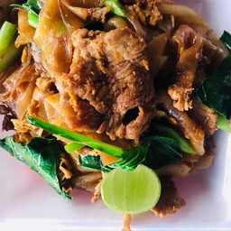 ผัดซีอิ๊วหมู