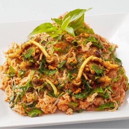 ผัดพริกวุ้นเส้นผักหวานเห็ดโคน