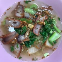 บะหมี่น้ำหมูแดง พิเศษ