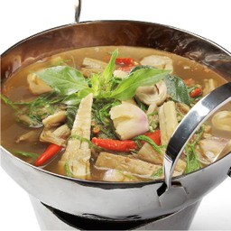 แกงหน่อไม้ใบย่านาง