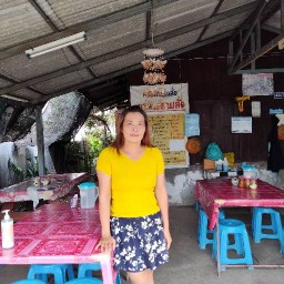 น้ำส้มคั้นสด พี่บิว