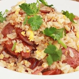 ข้าวผัดกุนเชียง