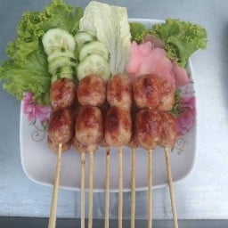 ก๋วยจั๊บพะโล้หมูกรอบป้าอ้อนาป่า  (888) ไม่มีสาขา