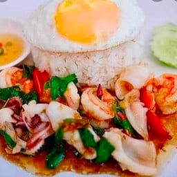 DDกระเพราหมูกรอบ 1