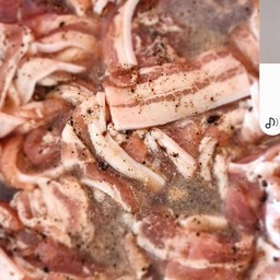 สามชั้น หมักพริกไทยดำ 500 กรัม