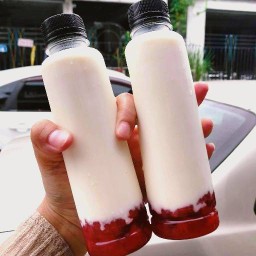 ขนมปังแลบลิ้น/เปี๊ยะลาวาไข่เค็มสำโรง/ของทอดทานเล่น