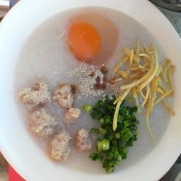 โจ๊กหมูนะจ๊ะ โพธิ์ร้าง