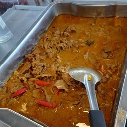 ข้าวแกงป้าต่าย หน้าเกษตร (ที่ร้านพร้อมทาน06:00-14:30น.)