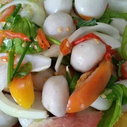 ยำลูกชินปลา