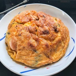 ไข่เจียวไส้กรอก (เป็นกับ)