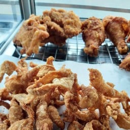 นายใหม่ไก่ทอด สาขา9