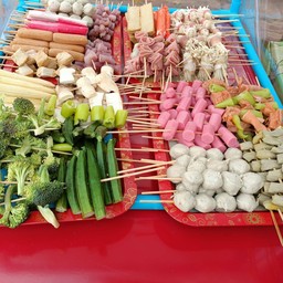 ยำเลือกเอง หน้าเซเว่นดงพระราม