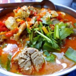 ต้มยำหัวปลาเมียพารวย สาขาแพรกษา